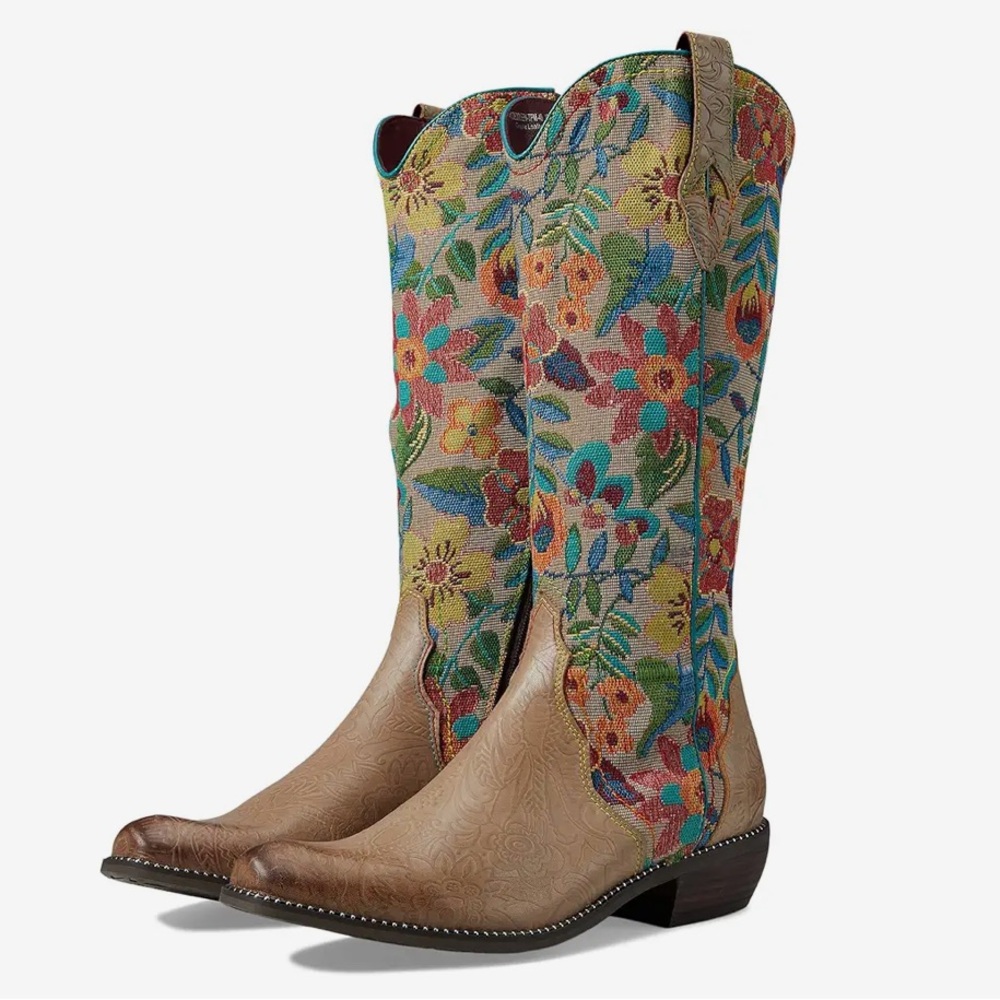 L’Artiste “Rodeo Queen” Embroidered Cowboy Boots